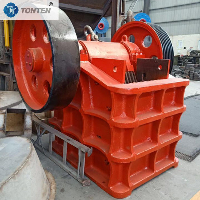 Small Mini Mobile Jaw Crusher Gravel Barite Jaw Crusher Machine